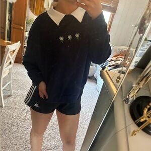 Navy blue, 3 small flowers, printed crewneck with built in white collar - ROMWE